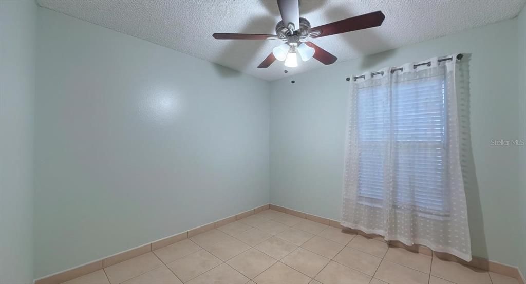 For Sale: $275,000 (4 beds, 2 baths, 1265 Square Feet)
