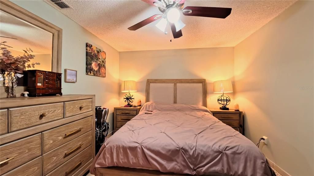 For Sale: $275,000 (4 beds, 2 baths, 1265 Square Feet)