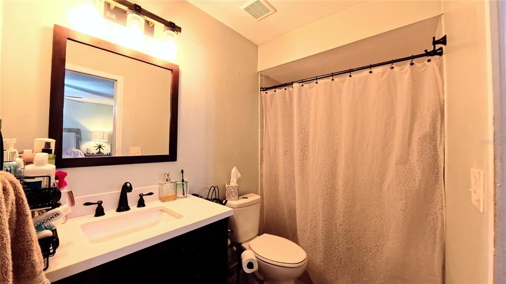 For Sale: $275,000 (4 beds, 2 baths, 1265 Square Feet)