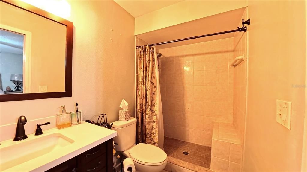 For Sale: $275,000 (4 beds, 2 baths, 1265 Square Feet)