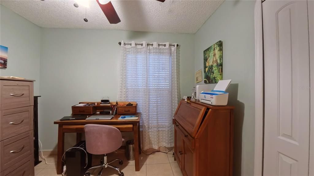 For Sale: $275,000 (4 beds, 2 baths, 1265 Square Feet)