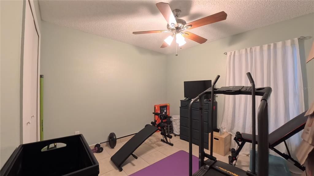 For Sale: $275,000 (4 beds, 2 baths, 1265 Square Feet)