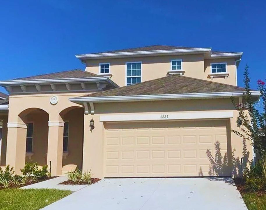 待售: $560,000 (4 贝兹, 3 浴室, 2570 平方英尺)