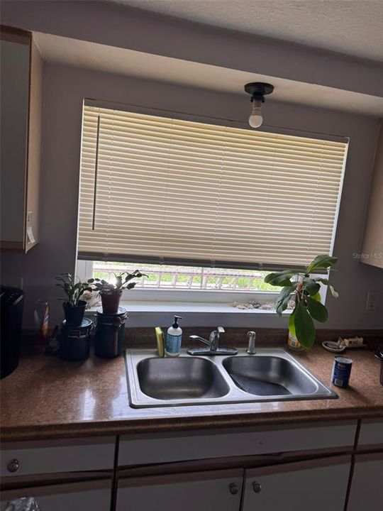 На продажу: $350,000 (3 спален, 2 ванн, 1606 Квадратных фут)