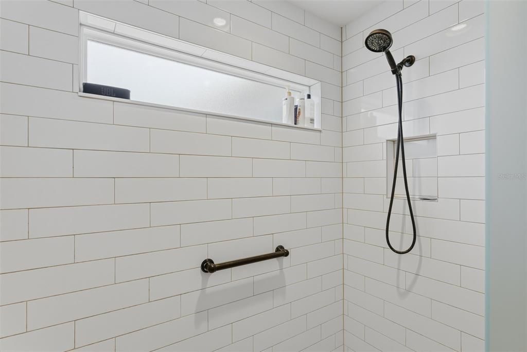 For Sale: $725,000 (3 beds, 2 baths, 1630 Square Feet)