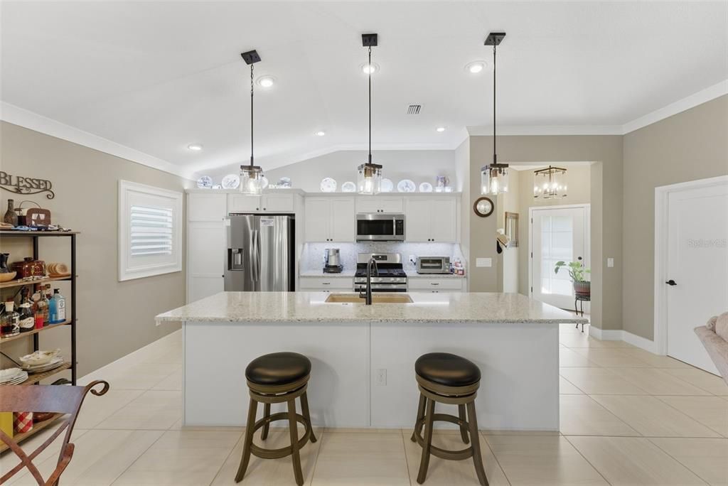 For Sale: $725,000 (3 beds, 2 baths, 1630 Square Feet)