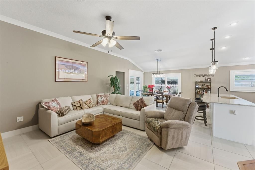 For Sale: $725,000 (3 beds, 2 baths, 1630 Square Feet)