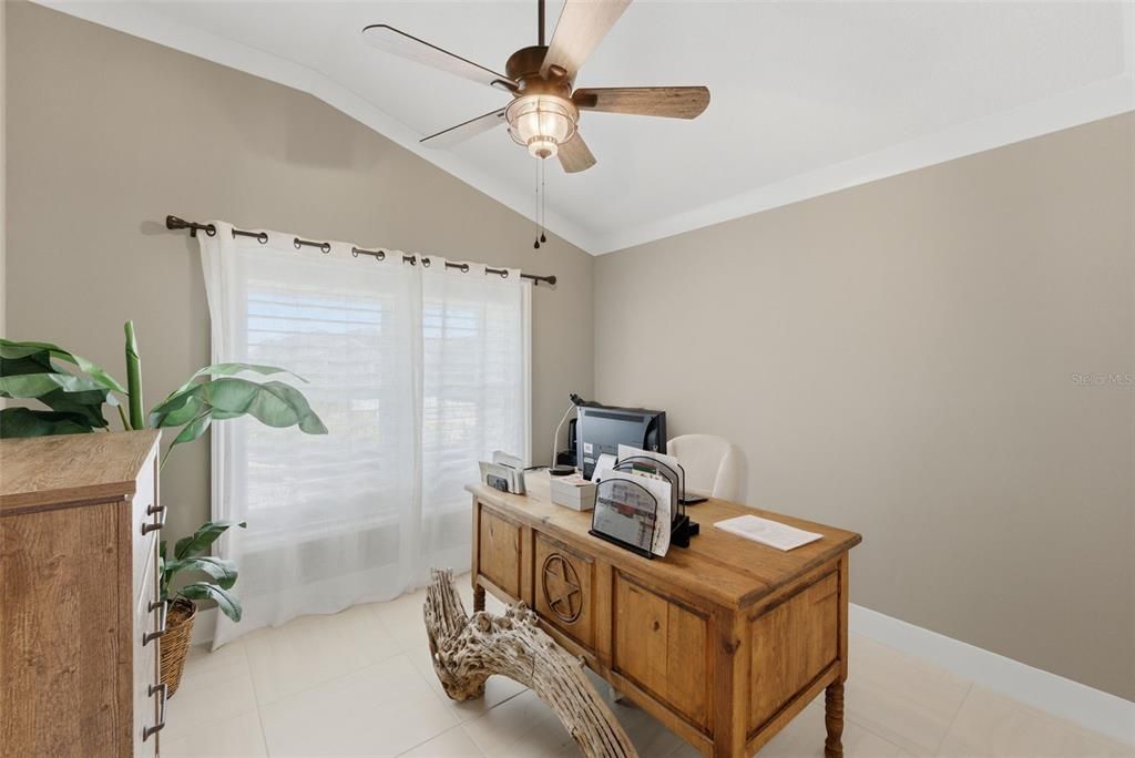 For Sale: $725,000 (3 beds, 2 baths, 1630 Square Feet)