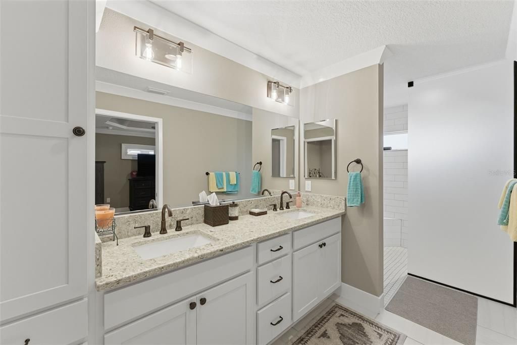 For Sale: $725,000 (3 beds, 2 baths, 1630 Square Feet)