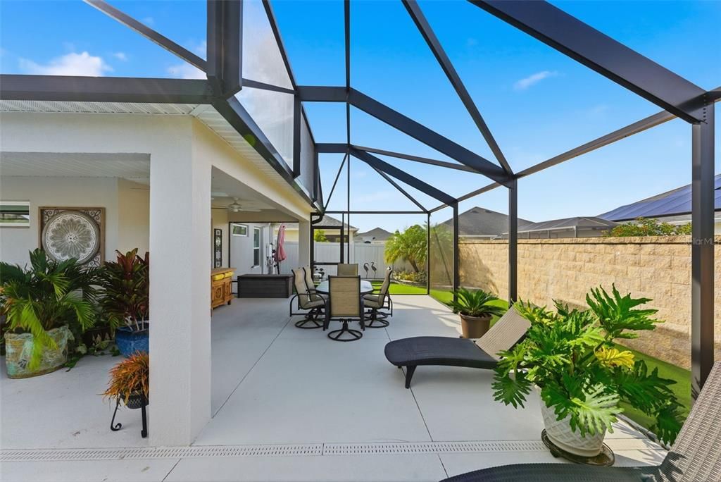 For Sale: $725,000 (3 beds, 2 baths, 1630 Square Feet)