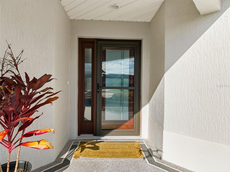 For Sale: $725,000 (3 beds, 2 baths, 1630 Square Feet)