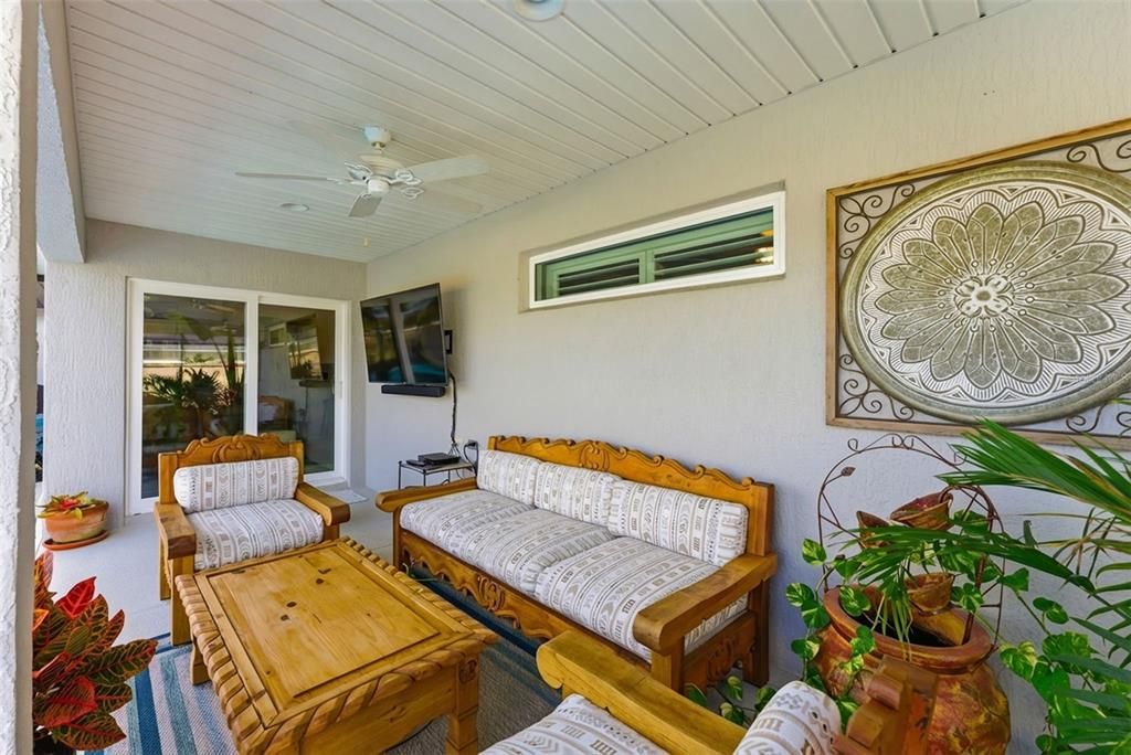 For Sale: $725,000 (3 beds, 2 baths, 1630 Square Feet)