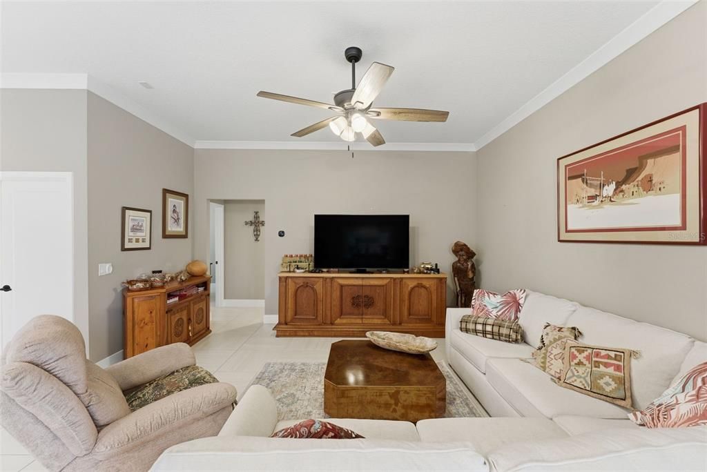 For Sale: $725,000 (3 beds, 2 baths, 1630 Square Feet)