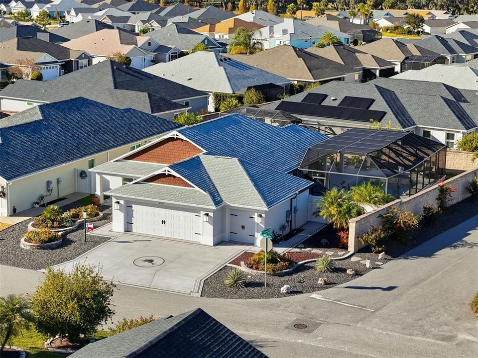 For Sale: $725,000 (3 beds, 2 baths, 1630 Square Feet)