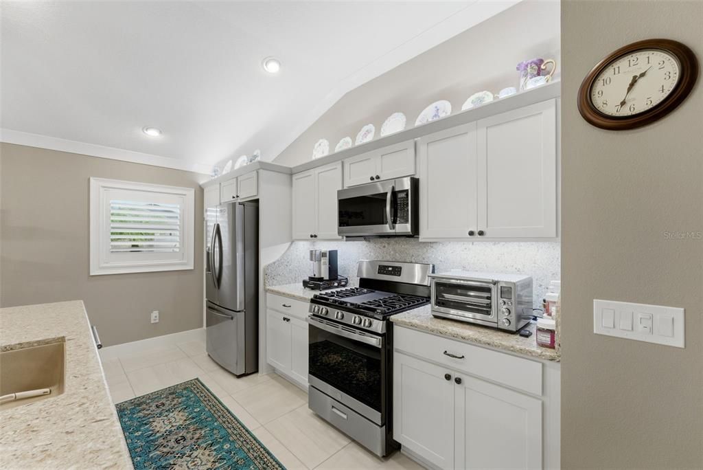 For Sale: $725,000 (3 beds, 2 baths, 1630 Square Feet)