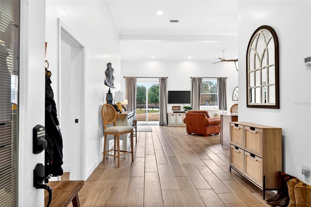 For Sale: $2,000,000 (3 beds, 2 baths, 2736 Square Feet)