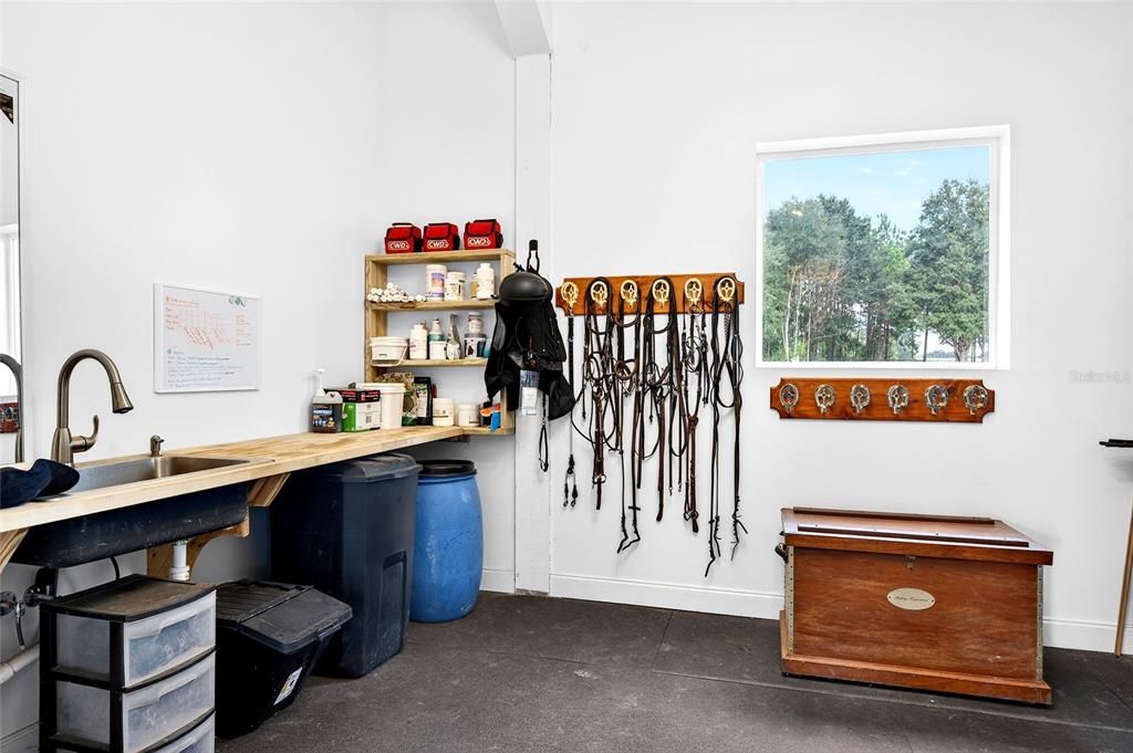 For Sale: $2,000,000 (3 beds, 2 baths, 2736 Square Feet)