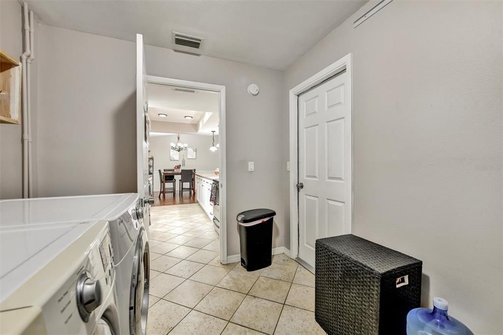 En Venta: $362,000 (3 camas, 2 baños, 1350 Pies cuadrados)