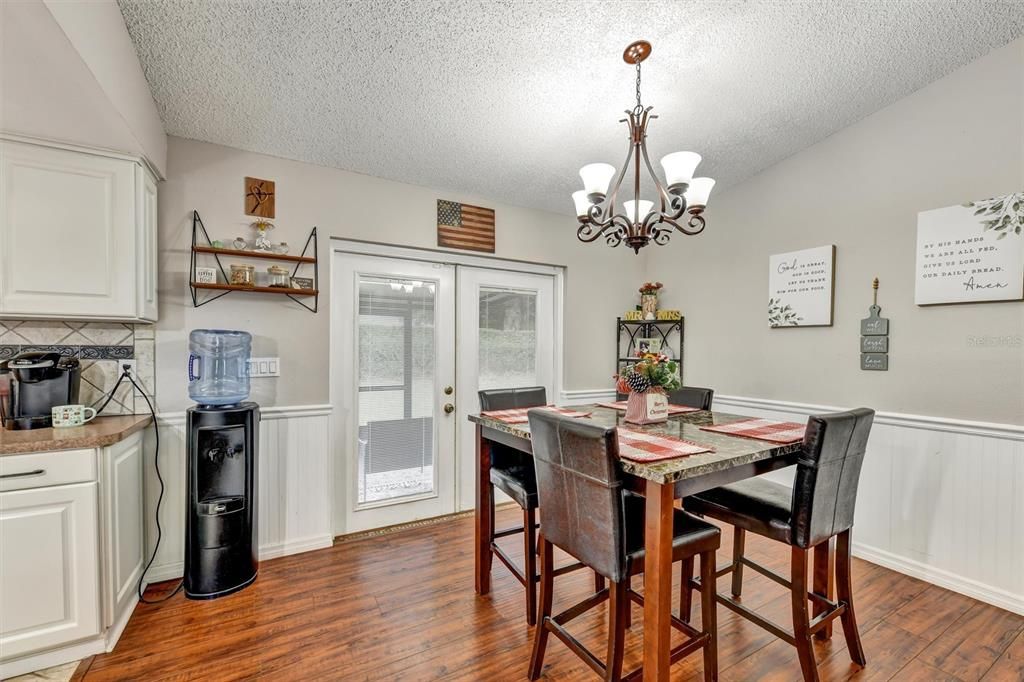 En Venta: $362,000 (3 camas, 2 baños, 1350 Pies cuadrados)