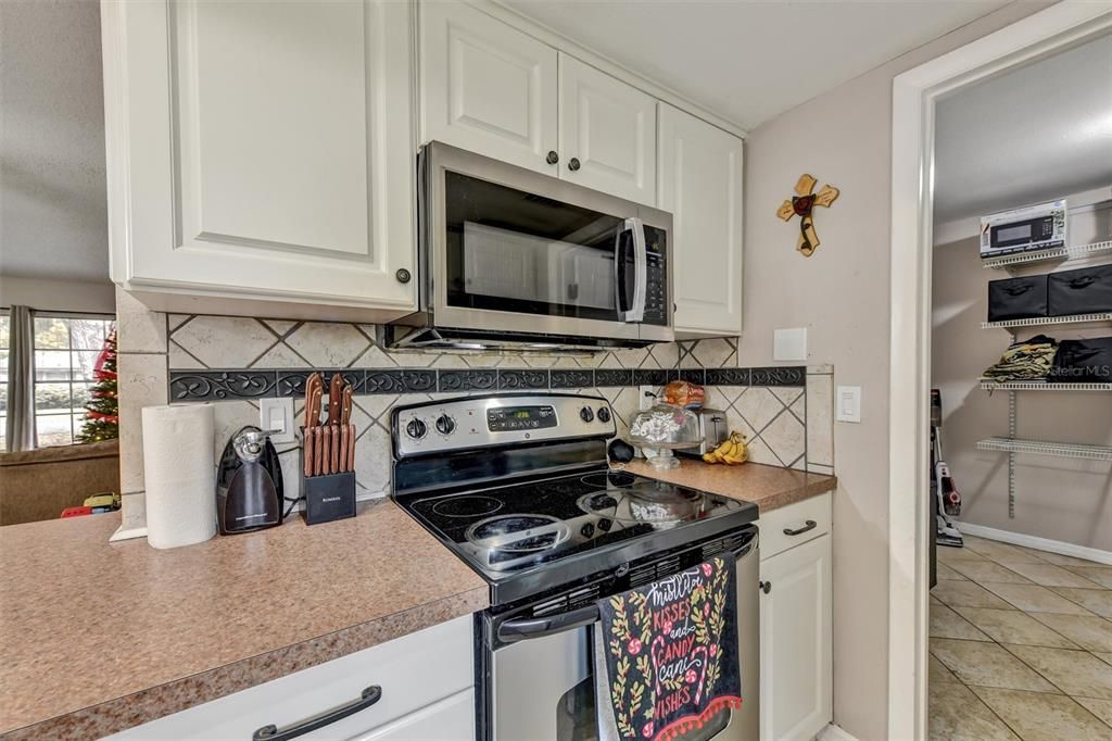 En Venta: $362,000 (3 camas, 2 baños, 1350 Pies cuadrados)