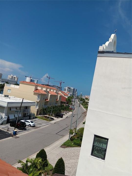 En Venta: $1,247,000 (4 camas, 3 baños, 2041 Pies cuadrados)