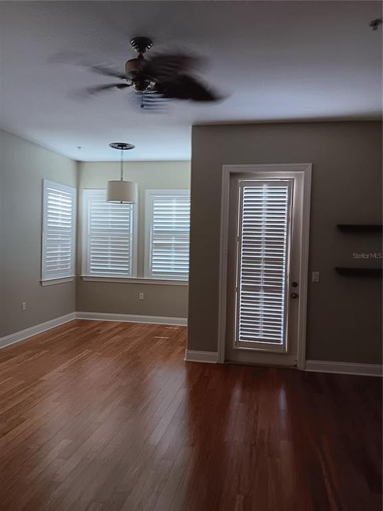 En Venta: $1,247,000 (4 camas, 3 baños, 2041 Pies cuadrados)