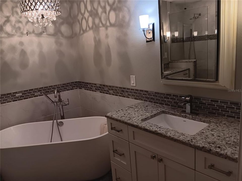 En Venta: $1,247,000 (4 camas, 3 baños, 2041 Pies cuadrados)