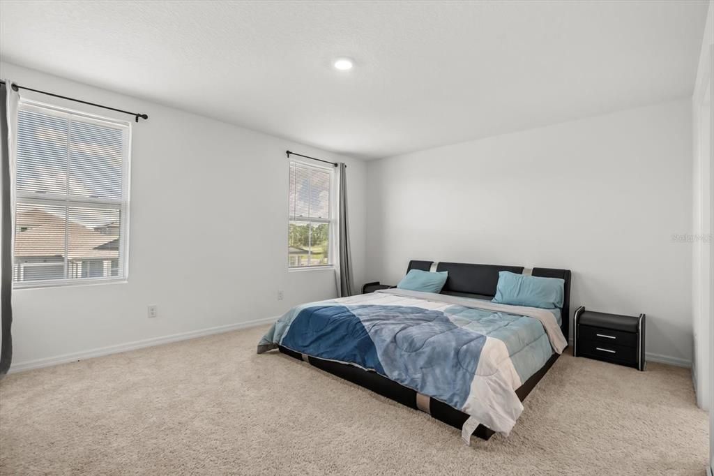 На продажу: $549,000 (3 спален, 2 ванн, 1907 Квадратных фут)