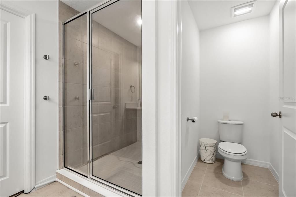 На продажу: $549,000 (3 спален, 2 ванн, 1907 Квадратных фут)