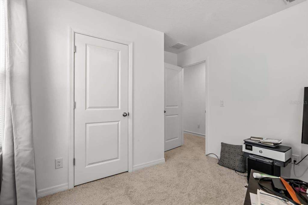 На продажу: $549,000 (3 спален, 2 ванн, 1907 Квадратных фут)