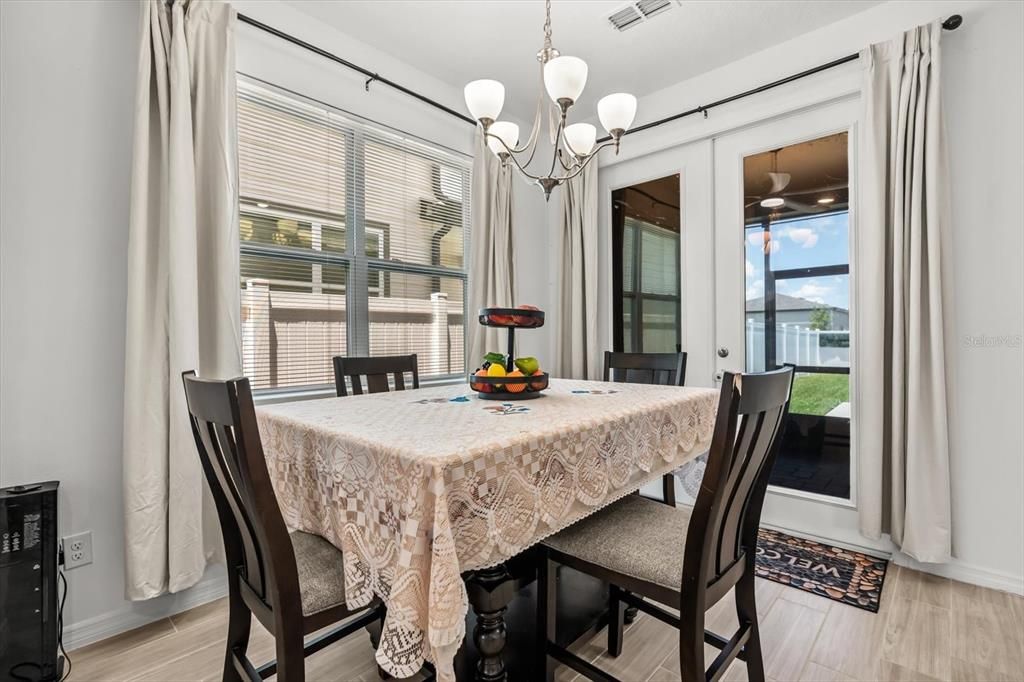 На продажу: $549,000 (3 спален, 2 ванн, 1907 Квадратных фут)