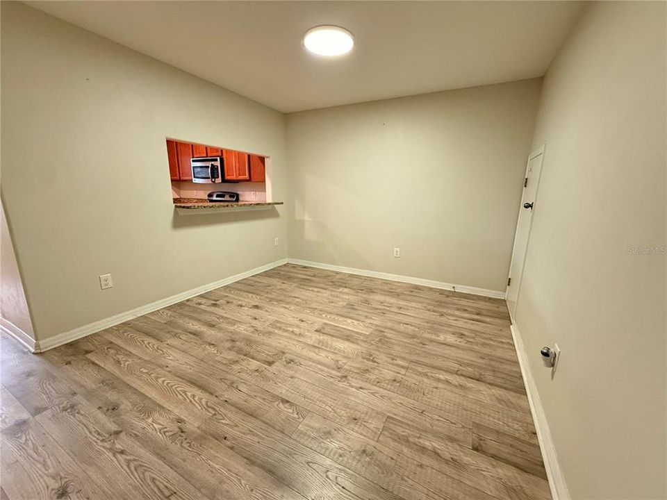 В аренду: $2,100 (2 спален, 2 ванн, 1501 Квадратных фут)