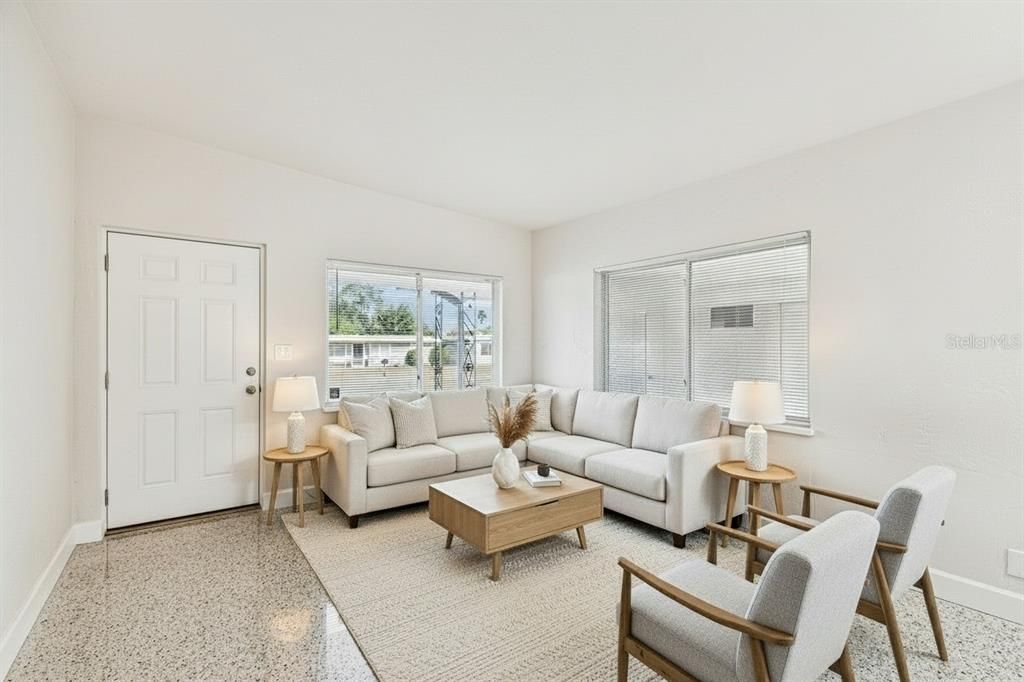 待售: $425,000 (3 贝兹, 1 浴室, 1204 平方英尺)