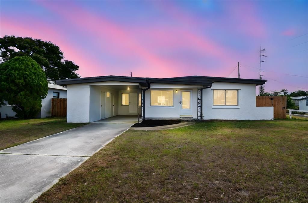 待售: $425,000 (3 贝兹, 1 浴室, 1204 平方英尺)