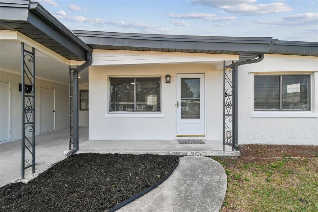 待售: $425,000 (3 贝兹, 1 浴室, 1204 平方英尺)