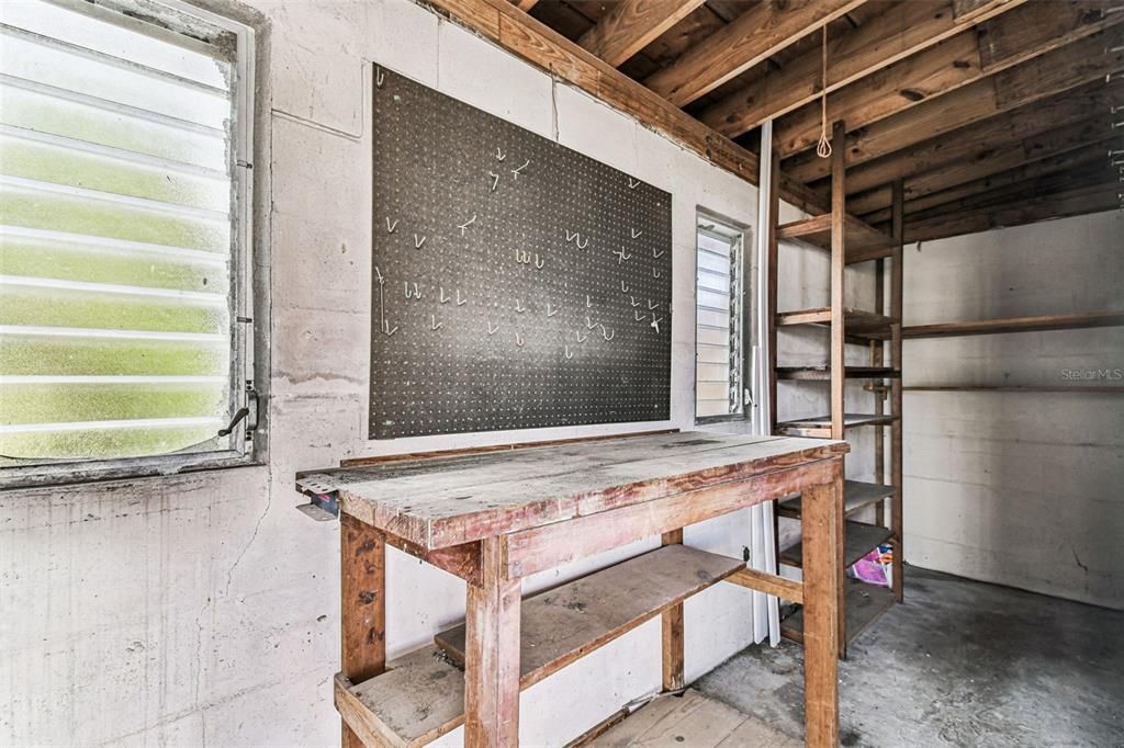 待售: $425,000 (3 贝兹, 1 浴室, 1204 平方英尺)