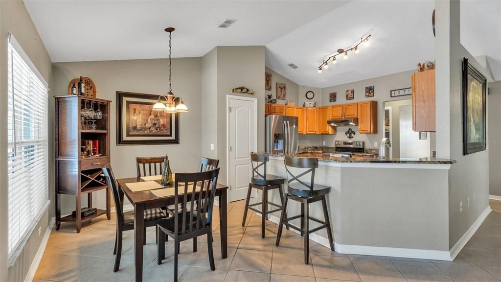 待售: $474,900 (3 贝兹, 2 浴室, 2035 平方英尺)