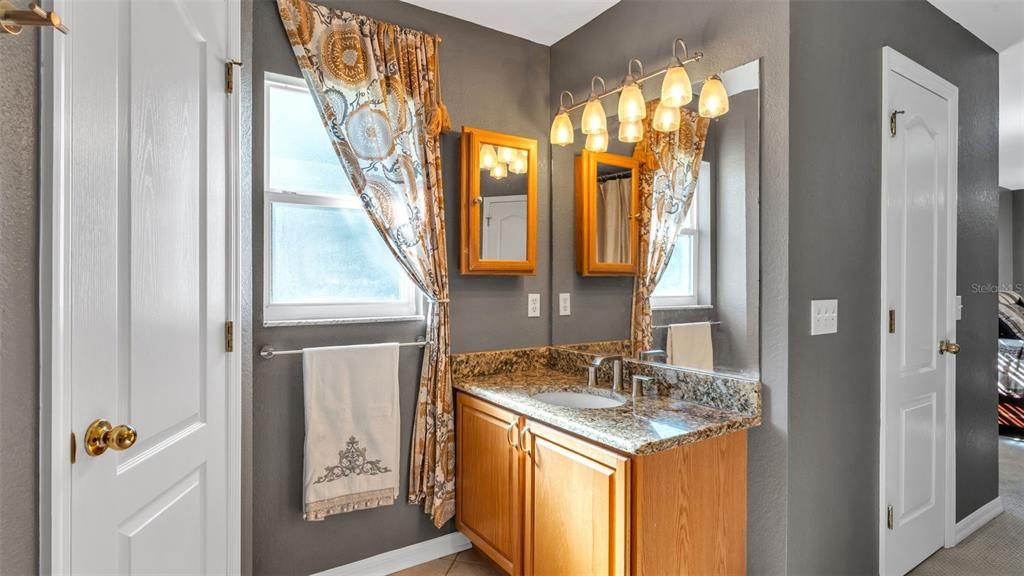 待售: $474,900 (3 贝兹, 2 浴室, 2035 平方英尺)