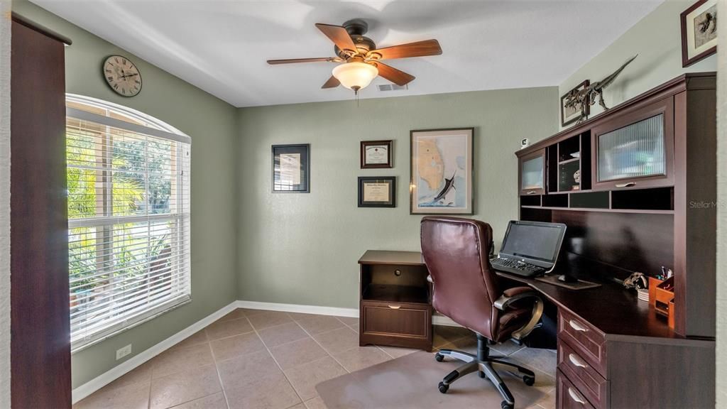 待售: $474,900 (3 贝兹, 2 浴室, 2035 平方英尺)