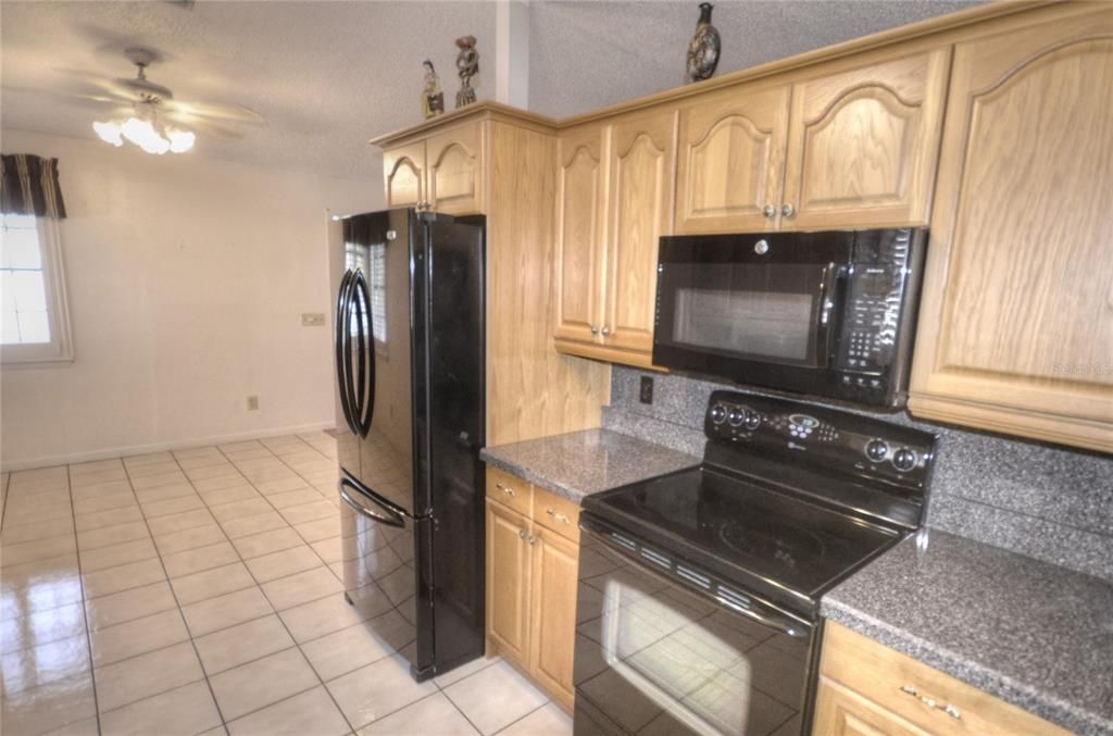 待售: $289,900 (3 贝兹, 2 浴室, 1872 平方英尺)