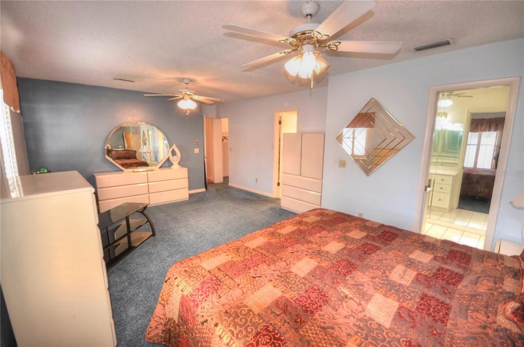 待售: $289,900 (3 贝兹, 2 浴室, 1872 平方英尺)