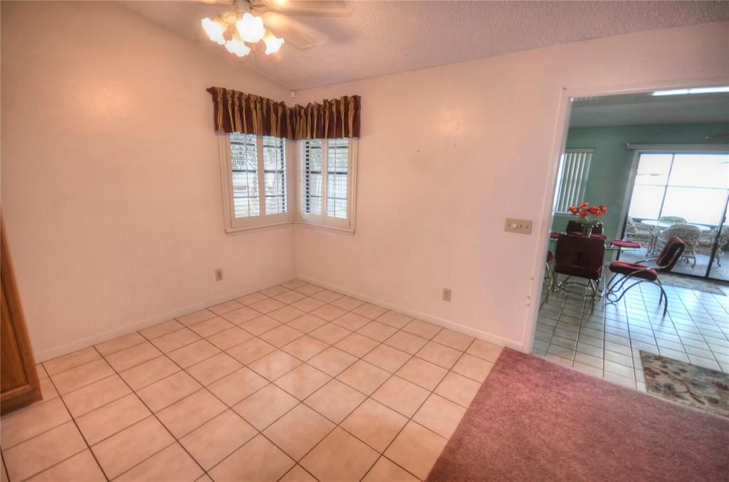 待售: $289,900 (3 贝兹, 2 浴室, 1872 平方英尺)