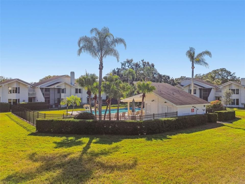 待售: $320,000 (2 贝兹, 2 浴室, 1335 平方英尺)