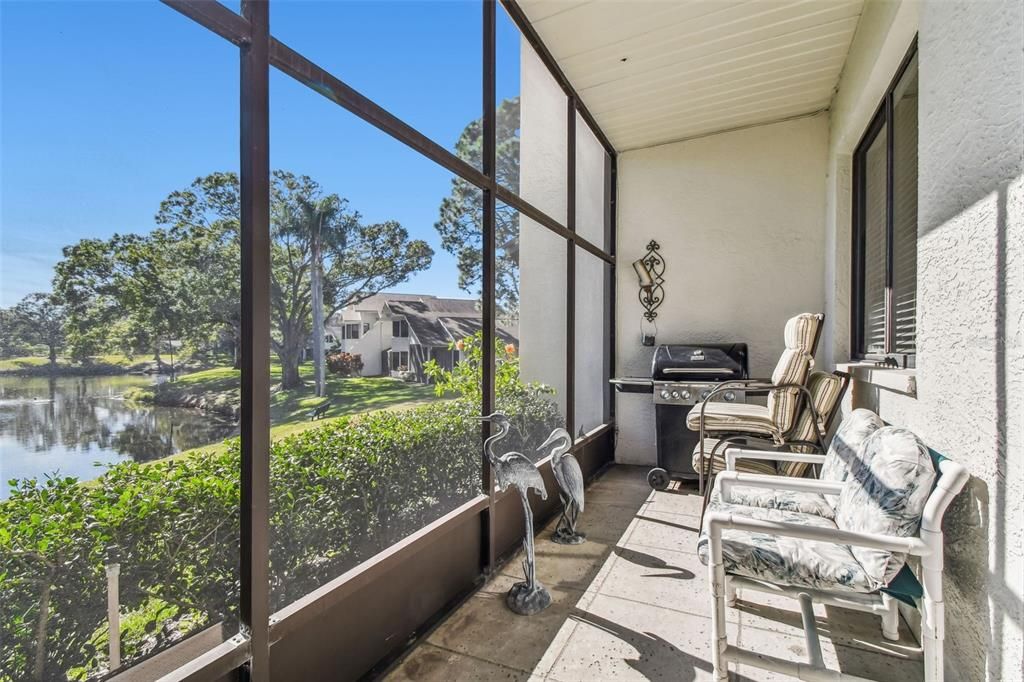 待售: $320,000 (2 贝兹, 2 浴室, 1335 平方英尺)