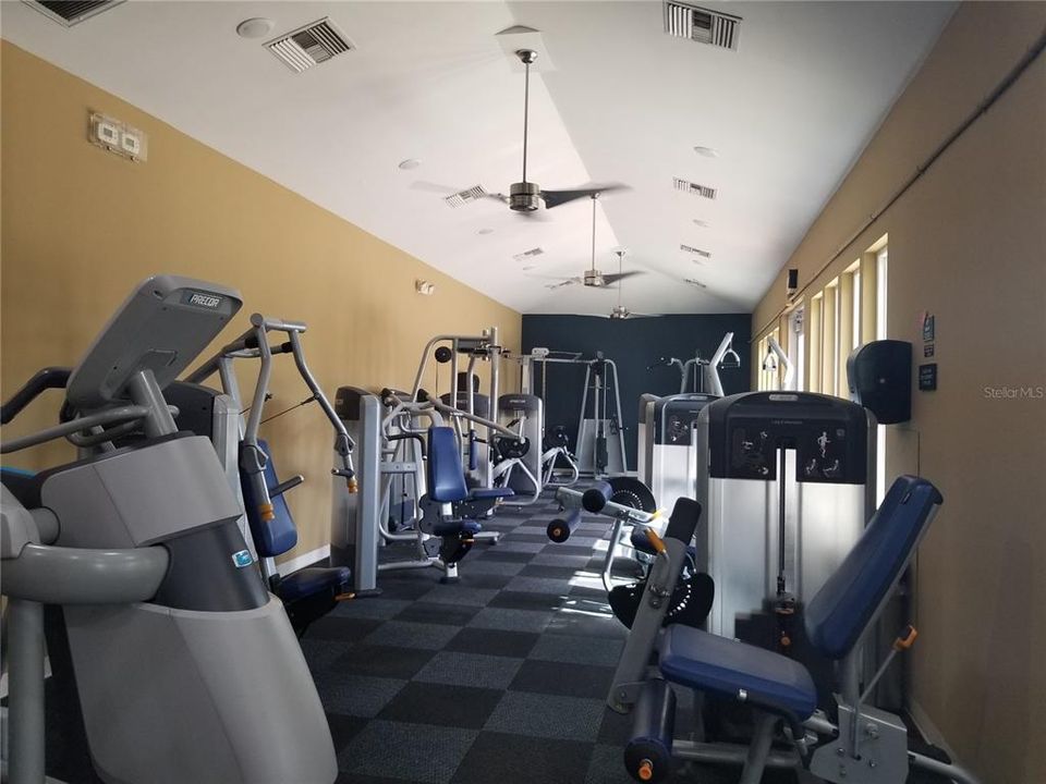 出租: $2,495 (3 贝兹, 2 浴室, 1841 平方英尺)