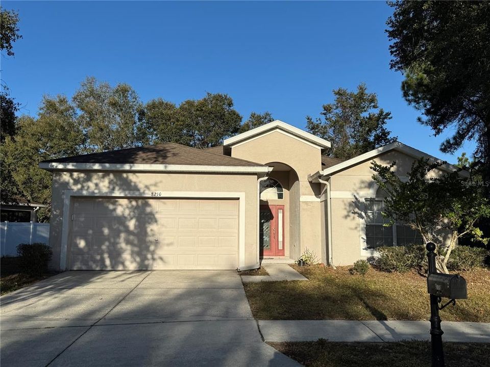 En Renta: $2,495 (3 camas, 2 baños, 1841 Pies cuadrados)