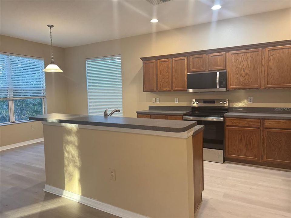 出租: $2,495 (3 贝兹, 2 浴室, 1841 平方英尺)