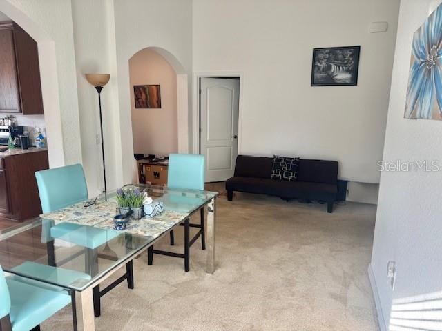 На продажу: $280,000 (4 спален, 2 ванн, 1824 Квадратных фут)