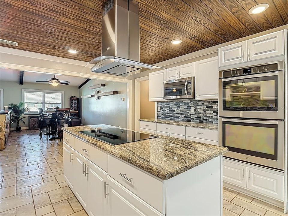 На продажу: $479,000 (3 спален, 2 ванн, 2284 Квадратных фут)