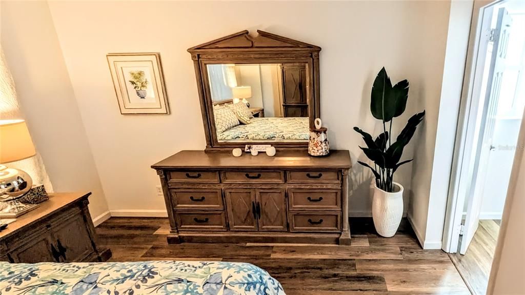 For Rent: $3,500 (2 beds, 2 baths, 1200 Square Feet)